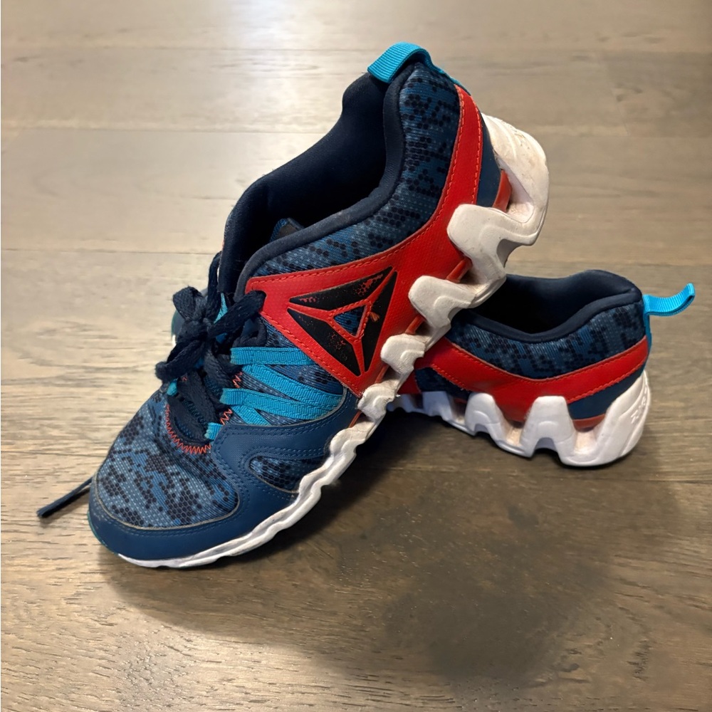 Reebok kids runners sz 4 youth EUC ret $159 worn 2x
